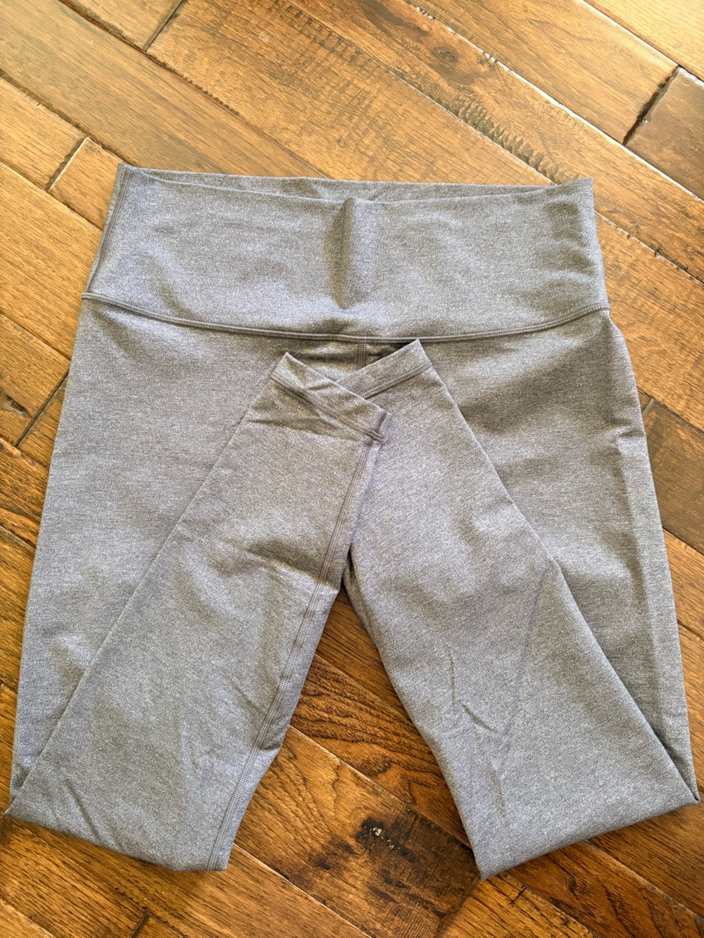 EUC Lululemon grey leggings